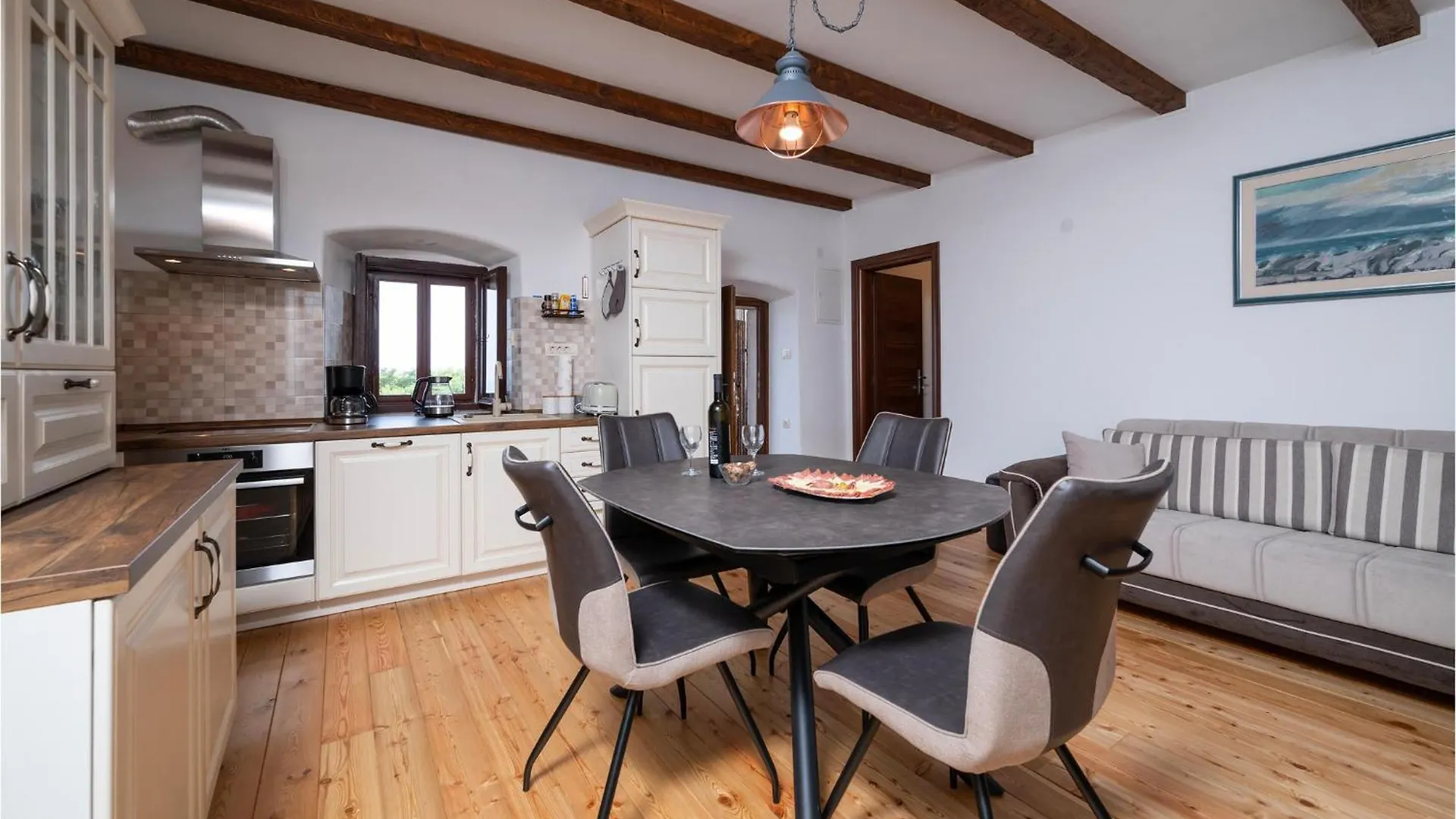 Holiday home Cozy Home In Plomin With Kitchen