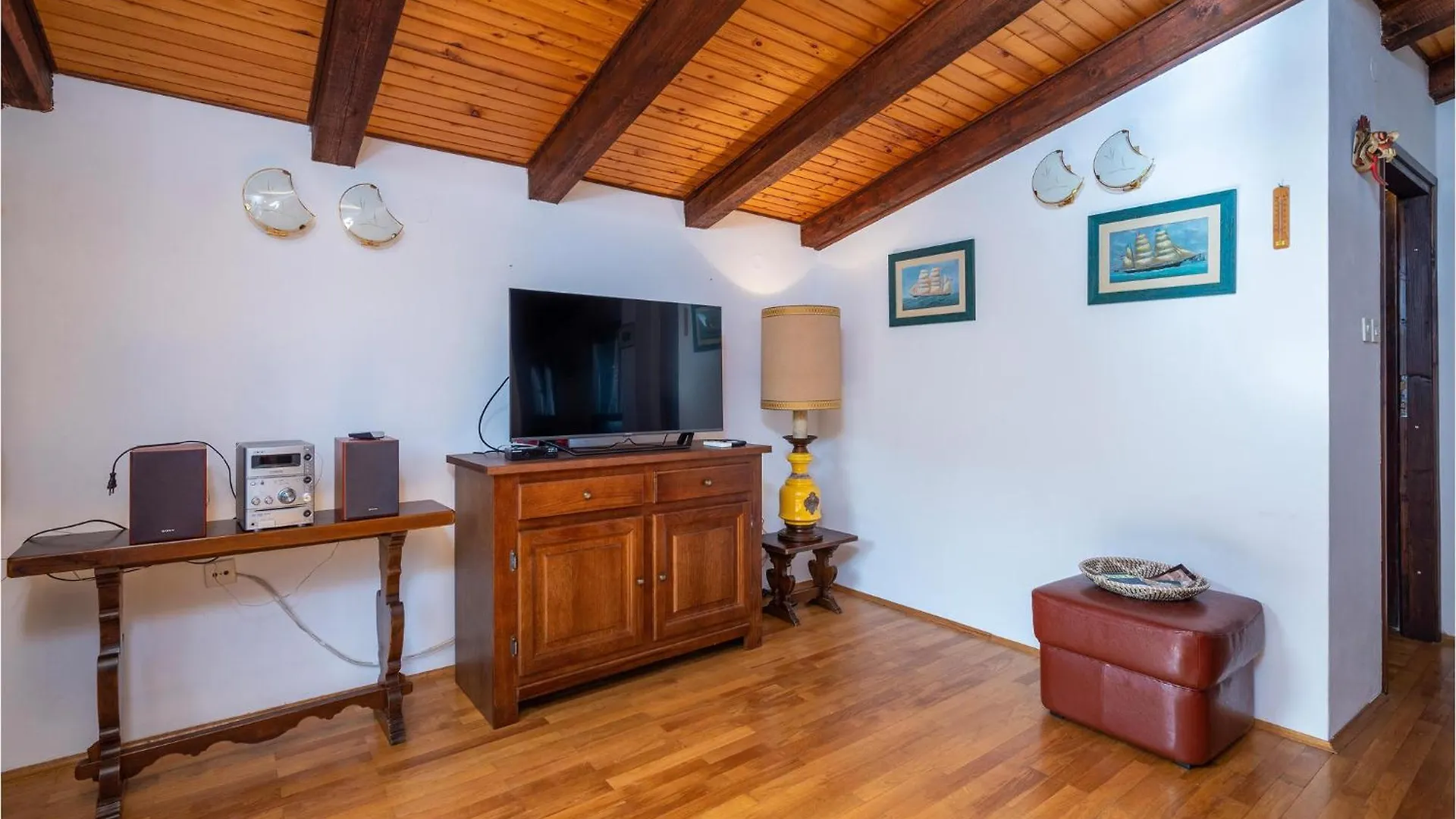 Cozy Home In Plomin With Kitchen Nyaraló
