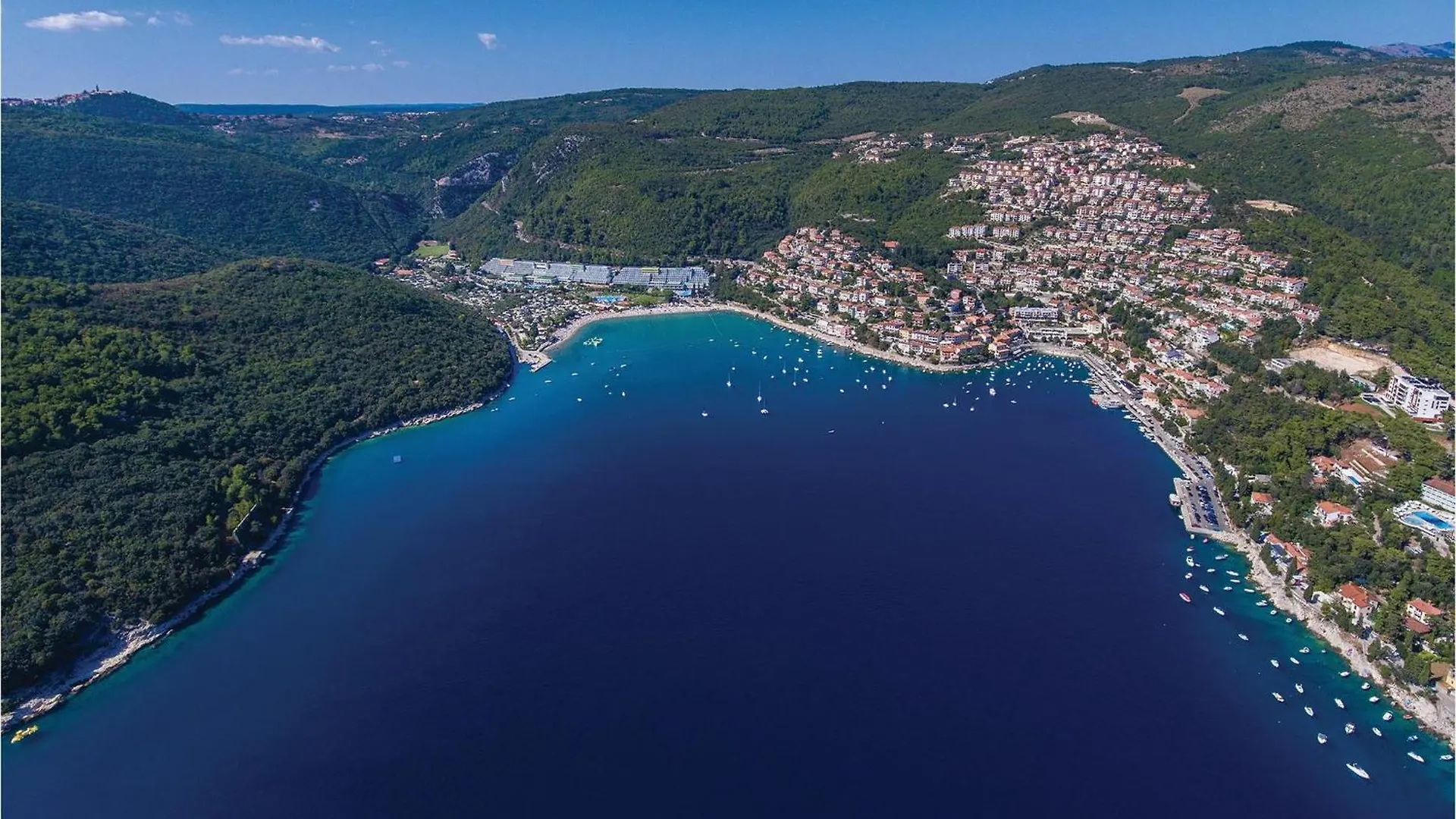 Holiday home Cozy Home In Plomin With Kitchen Croatia