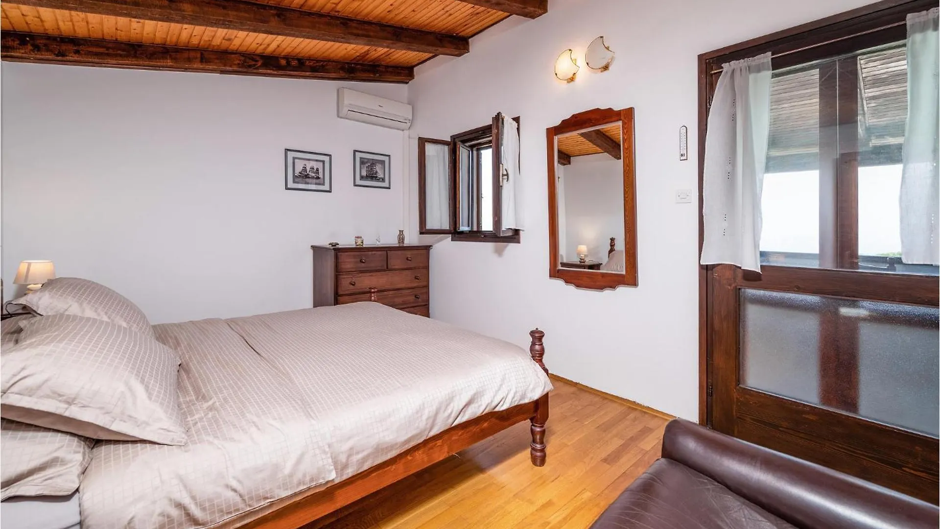 Cozy Home In Plomin With Kitchen Holiday home
